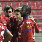 Diamanka celebra el primer gol ante el Tenerife, que fue el 1.000 del Numancia en Segunda.-VALENTÍN GUISANDE