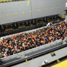 Fotografía del rescate de los inmigrantes frente a las costas de Sicilia, facilitada por la Marina italiana.-REUTERS / GIORGIO PEROTTINO