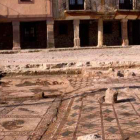 Mosaico romano de Medinaceli cuando se excavó en la plaza Mayor.-HDS