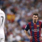 Lionel Messi y Cristiano Ronaldo durante el clásico del pasado octubre en el Bernabéu.-Foto: REUTERS / JUAN MEDINA
