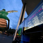 Surtidor de una gasolinera.-MAITE CRUZ