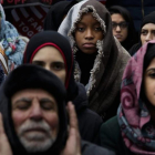 Inmigrantes se manifestan este viernes en Nueva York contra la política migratoria de Trump.-EFE