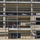 Un edificio en obras en la zona de expansión.-HDS