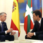 Reunión entre Pedro Sánchez e Iñigo Urkullu en la Moncloa.-DAVID CASTRO