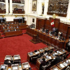 El presidente de Perú, Martín Vizcarra, ha ordenado la disolución del Congreso.-EFE