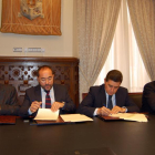Anselmo García, Luis Rey, Carlos Martínez y Raúl Lozano, en la firma del convenio-Diputación