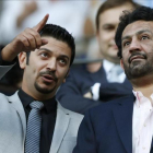 El propietario del Málaga, Abdullah Al-Thani (derecha), provocó la polémica.-EFE / JORGE ZAPATA