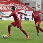 Los hermanos Valcarce se han ganado la confianza del Arrasate y ahora mismo son indiscutibles en la banda izquierda del Numancia.-Diego Mayor