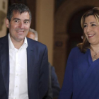 La presidenta andaluza, Susana Díaz, y su homólogo canario, Fernando Clavijo, el pasado día 5, en Sevilla.-EFE / JOSÉ MANUEL VIDAL