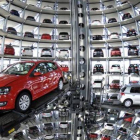 Exposición de vehículos en la sede central de Volkswagen.-EL PERIÓDICO
