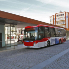 El autobús en el centro de la capital.-MARIO TEJEDOR