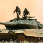 Carro de combate Leopard 2 E del Ejército español durante una demostración.-EFE / EDUARDO ABAD