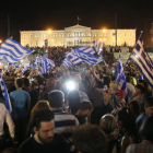 Los partidarios del 'no' se manifestaron ayer frente al Parlamento griego.-Foto: EFE/ KAY NIETFELD