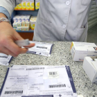 Expedición de medicamentos con receta en una farmacia-Ical