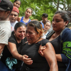 Hay cientos de desaparecidos, miles de heridos y decenas de miles en el exilio, según organismos humanitarios.-AP