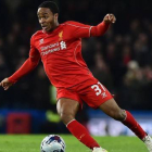 Raheem Sterling, en un reciente partido con el Liverpool.-Foto: AFP / BEN STANSALL