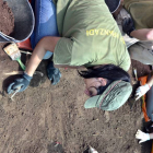 Labores de recuperación de los restos de seis fusilados en el verano de 2013.-ÁLVARO MARTÍNEZ