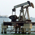 Venezuela pasó de ser la sexta productora de crudo del club petrolero a ocupar la décima posición.-AFP