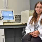 Beatriz Ramis, CEO del proyecto Sistema Nervioso Auxiliar, en su laboratorio ubicado en Valladolid.-EL MUNDO