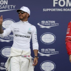 Bottas, Hamilton y Vettel, los tres más rápidos hoy en Melbourne.-AP / RICK RYCROFT