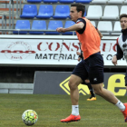 Íñigo Pérez podría regresar al once este fin de semana ante el Bilbao Athletic.-Valentín Guisande
