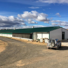 Instalaciones de la granja en Montuenga de Soria.-CEDIDA
