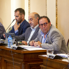 Raúl Lozano, junto a los diputados del equipo de Gobierno ayer en el pleno. MARIO TEJEDOR