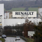 Fábrica de Renault en la localidad francesa de Aubergenville, esta semana.-REUTERS / JACKY NAEGELEN