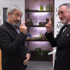 El presentador de 'First dates', Carlos Sobera, y el imitador del actor Robert de Niro en el 'Menú especial'.-MEDIASET