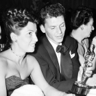 Nancy Sinatra, junto a La Voz, en 1946-EL PERIÓDICO