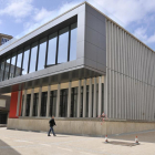 Exterior del nuevo mercado municipal.-VALENTÍN GUISANDE