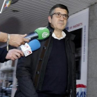 Patxi López, a su llegada al comité federal del PSOE, en Madrid, el pasado 27 de diciembre.-JUAN MANUEL PRATS