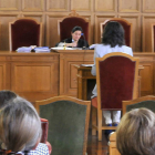Imagen de archivo de un juicio celebrado en el Juzgado de lo Penal. /VALENTÍN GUISANDE-