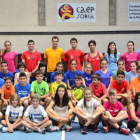 Grupo de jóvenes que participa en el segundo campus de atletismo del Caep Soria. / ÁLVARO MARTÍNEZ-