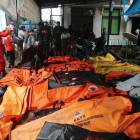 El tsunami causa al menos 220 muertos y 745 heridos-EFE