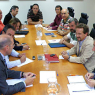 Reunión entre  los directores generales de Trabajo e Industria y sindicatos de Norma a primeros de junio . / ESTHER GARRIDO-