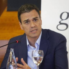 El secretario general del PSOE, Pedro Sánchez, durante un acto este martes en Santa Cruz de Tenerife.-Foto:   EFE / RAMÓN DE LA ROCHA
