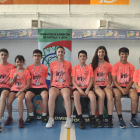 Grupo de volantistas del Club Valonsadero Bádminton que participó en el Campeonato Regional Sub15 y Sub17 en Burgos. HDS