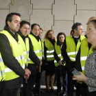 Mato anuncia bajo un paso de fauna que no participará en el acto tras conocerse el accidente aéreo.-VALENTÍN GUISANDE