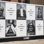 Carteles anunciando la nueva tienda de Mango en Nueva York.-EL PERIÓDICO