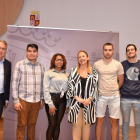 De Gregorio junto a profesores y alumnos de FP en Soria. HDS