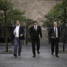 Junqueras y Puigdemont, el 10 de octubre en el Palau de la Generalitat.-JOAN CORTADELLAS