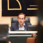 El director general de Gestión Económica de la Consejería de Sanidad de la Junta, José Ángel Amo Martín, comparece ante la comisión de investigación del Hospital de Burgos-ICAL