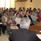 Socios de Copiso en la asamblea que se celebró ayer. / A. M. -