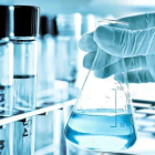 Trabajos en un laboratorio farmacéutico.-