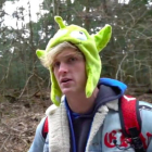 Fotograma del polémico vídeo de Logan Paul en el bosque de los suicidios de Japón-YOUTUBE
