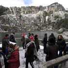 La Laguna Negra fue uno de los puntos más visitados durante la jornada de ayer en Soria.-VALENTIN GUISANDE