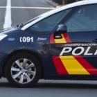 Un vehículo de la Policía Nacional-EL PERIÓDICO