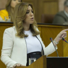 La candidata socialista para presidir la Junta de Andalucía, Susana Díaz, este martes, en el Parlamento autonómico.-Foto: EFE / JULIO MUÑOZ