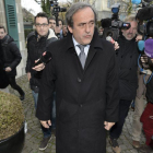 Fotografía de archivo tomada el 8 de diciembre de 2015 que muestra al presidente de la UEFA, Michel Platini, a su llegada a una vista en el Tribunal de Arbitraje Deportivo (TAS) en Lausana (Suiza).-EFE